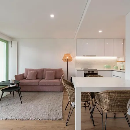 Maison D'oro Apartment